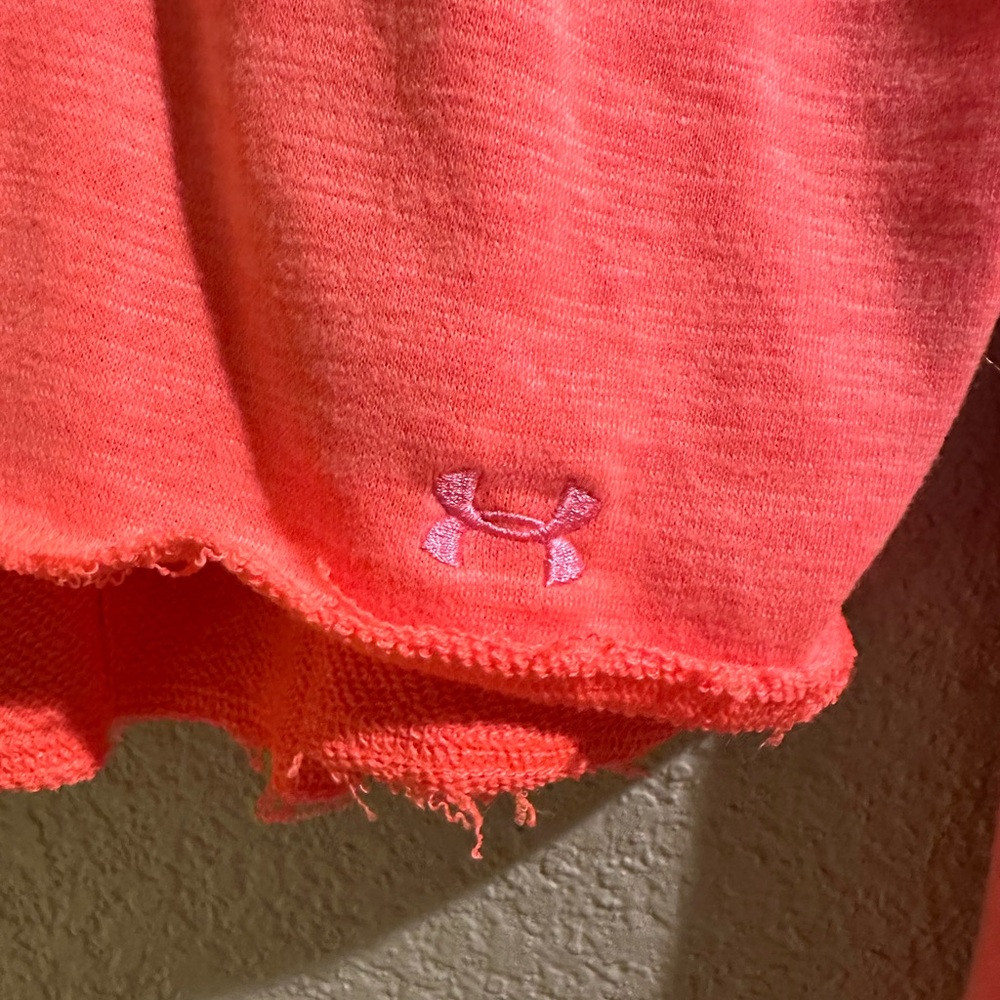 Under Armour Vibrant Coral Long Sleeve Crop Top - Picture 2 of 4